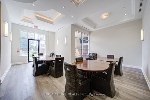 Photo 6 at 322 - 2396 Major Mackenzie Drive, Maple, Vaughan