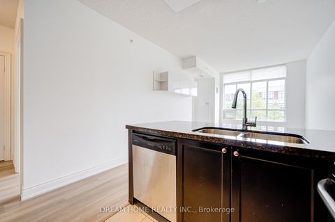 Photo 16 at 322 - 2396 Major Mackenzie Drive, Maple, Vaughan