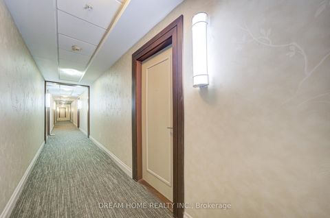 Photo 22 at 322 - 2396 Major Mackenzie Drive, Maple, Vaughan