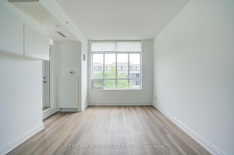 Photo 33 at 322 - 2396 Major Mackenzie Drive, Maple, Vaughan