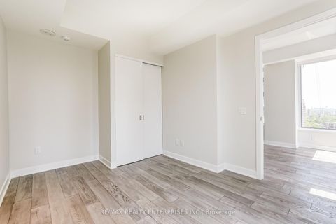 Photo 21 at 2409 - 11 Yorkville Avenue, Annex, Toronto