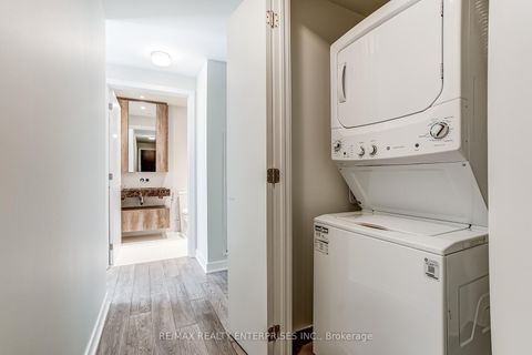 Photo 26 at 2409 - 11 Yorkville Avenue, Annex, Toronto