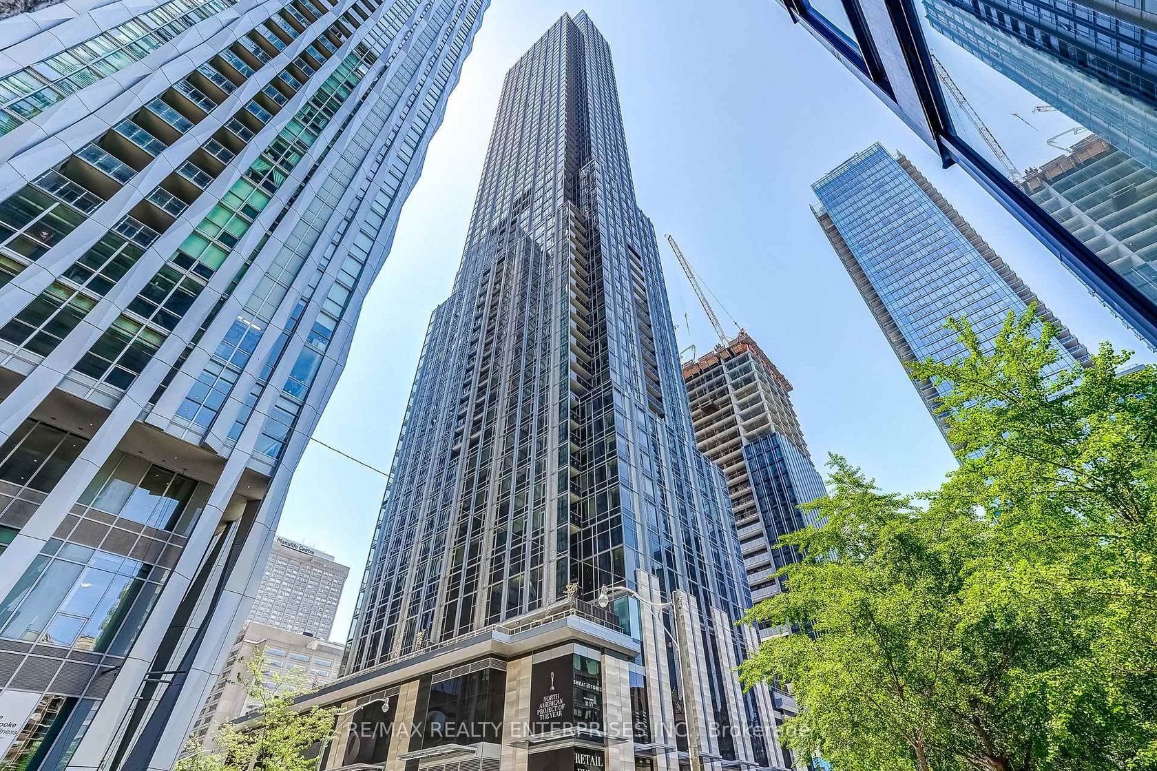 2409 - 11 Yorkville Avenue, Annex, Toronto 