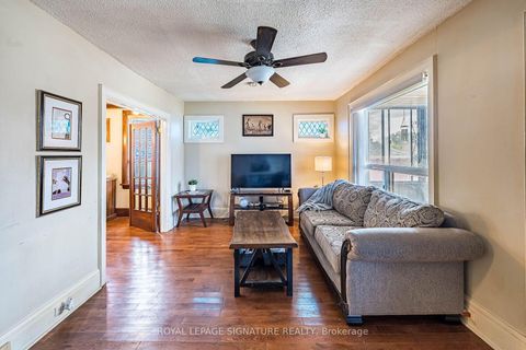 Photo 4 at 1 Davidson Avenue, Birchmount, Toronto