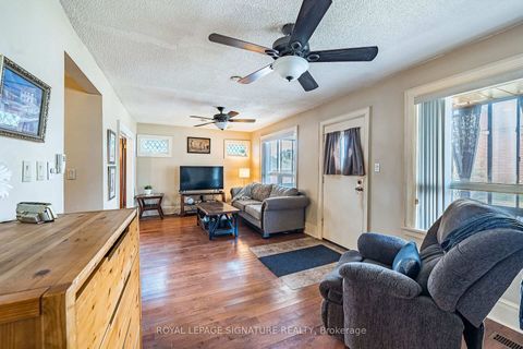Photo 5 at 1 Davidson Avenue, Birchmount, Toronto