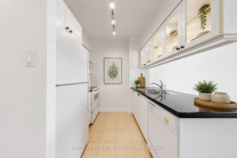 Photo 3 at #708 - 887 Bay Street, Bay Street Corridor, Toronto