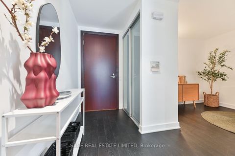 Photo 2 at 215 - 75 Portland Street, Waterfront Communities C1, Toronto