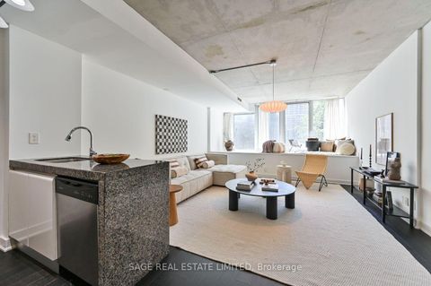 Photo 12 at 215 - 75 Portland Street, Waterfront Communities C1, Toronto