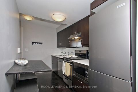 Photo 8 at 304 - 320 Richmond Street E, Moss Park, Toronto