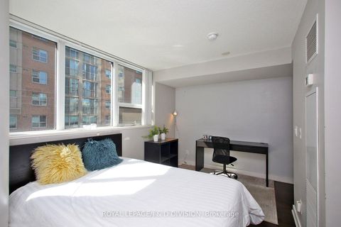 Photo 13 at 304 - 320 Richmond Street E, Moss Park, Toronto