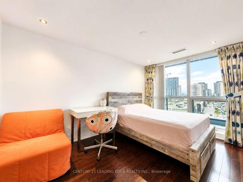 Photo 7 at 404 - 2885 Bayview Avenue, Bayview Village, Toronto