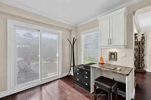 Photo 9 at 12 Grasett Crescent, West Bayfield, Barrie