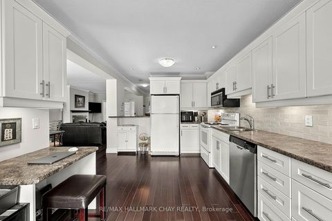 Photo 10 at 12 Grasett Crescent, West Bayfield, Barrie