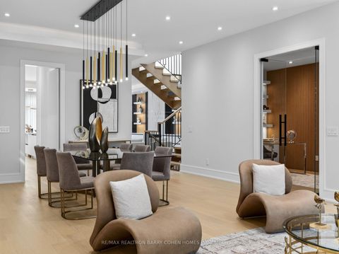 Photo 4 at 68 Lynnhaven Road, Lawrence, Toronto