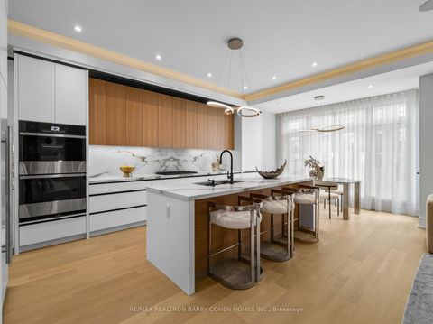 Photo 8 at 68 Lynnhaven Road, Lawrence, Toronto