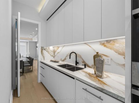 Photo 10 at 68 Lynnhaven Road, Lawrence, Toronto