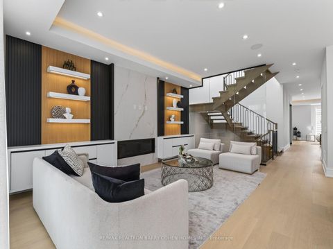Photo 14 at 68 Lynnhaven Road, Lawrence, Toronto