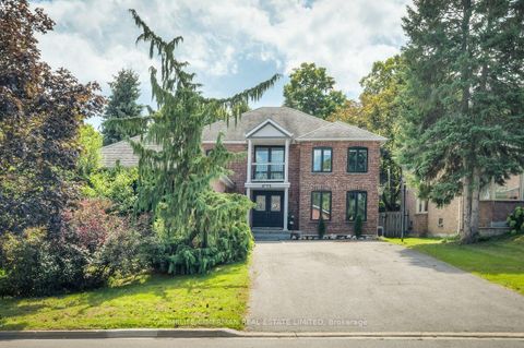 Photo 1 at 365 Kennedy Street W, Aurora Highlands, Aurora