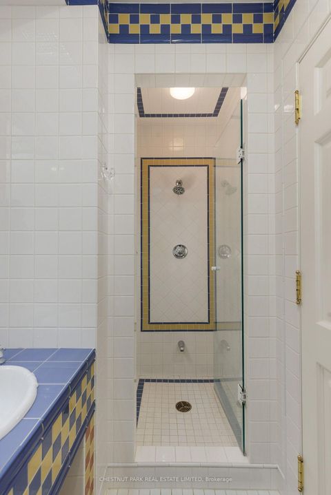 Photo 29 at 612 - 77 Avenue Road, Annex, Toronto