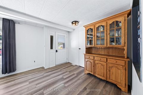 Photo 3 at 25 Cherrywood Lane, Rural Innisfil, Innisfil