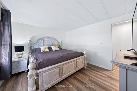Photo 11 at 25 Cherrywood Lane, Rural Innisfil, Innisfil