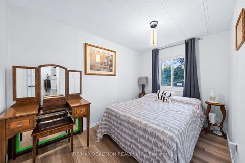 Photo 14 at 25 Cherrywood Lane, Rural Innisfil, Innisfil