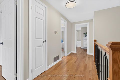 Photo 11 at 58 Valdor Drive, Agincourt North, Toronto
