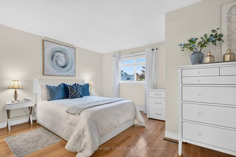 Photo 13 at 58 Valdor Drive, Agincourt North, Toronto