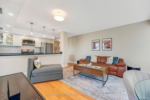 Photo 7 at 515 - 188 Doris Avenue, Willowdale East, Toronto