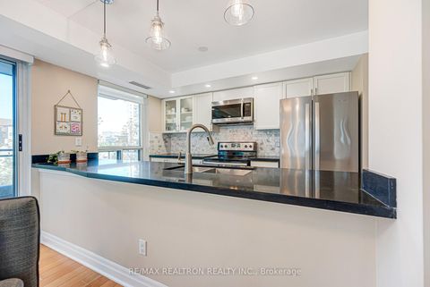 Photo 12 at 515 - 188 Doris Avenue, Willowdale East, Toronto
