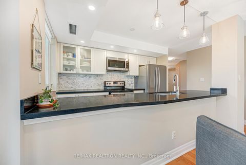 Photo 13 at 515 - 188 Doris Avenue, Willowdale East, Toronto