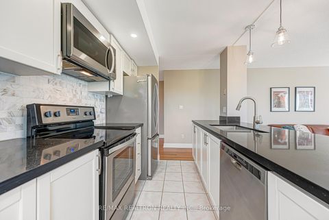 Photo 17 at 515 - 188 Doris Avenue, Willowdale East, Toronto