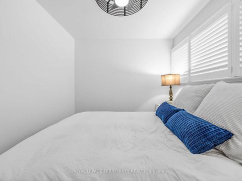 Photo 25 at 29 Sedgewick Crescent, Ionview, Toronto