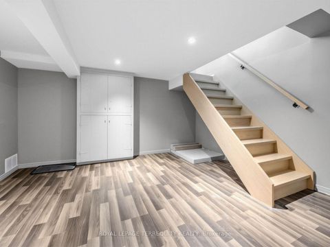 Photo 28 at 29 Sedgewick Crescent, Ionview, Toronto