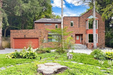 Photo 2 at 40 Donino Avenue, York Mills, Toronto
