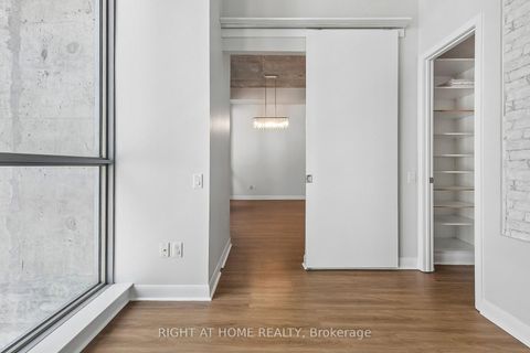Photo 18 at 1606 - 375 King Street W, Waterfront Communities C1, Toronto