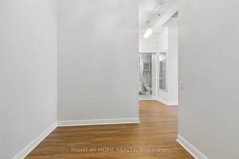 Photo 21 at 1606 - 375 King Street W, Waterfront Communities C1, Toronto
