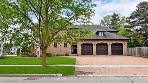 Photo 2 at 20 Blaine Drive, Don Mills, Toronto