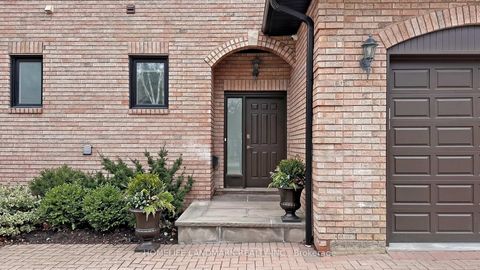 Photo 3 at 20 Blaine Drive, Don Mills, Toronto