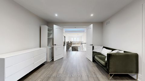 Photo 26 at 20 Blaine Drive, Don Mills, Toronto