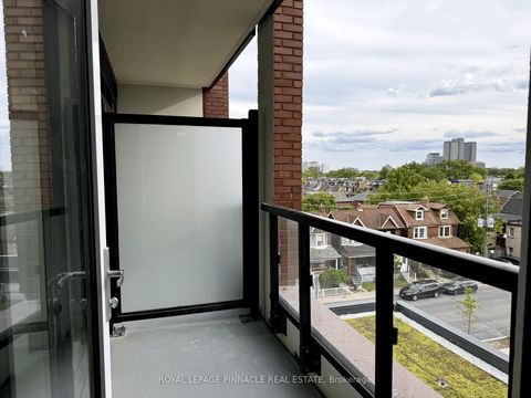 Photo 10 at 444 - 858 Dupont Street, Junction, Toronto