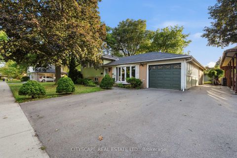 Photo 3 at 12 Vanderbrent Crescent, Richview, Toronto