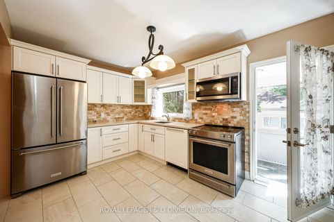 Photo 12 at 553 Runnymede Road, Junction Area, Toronto