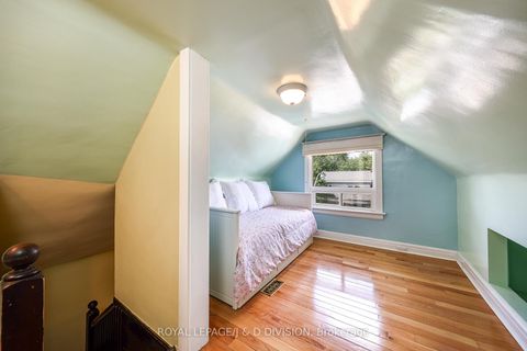 Photo 21 at 553 Runnymede Road, Junction Area, Toronto