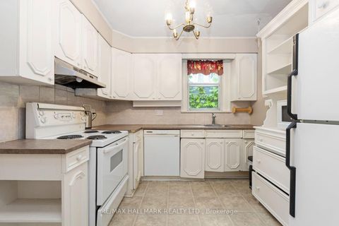 Photo 5 at 48 Chatsworth Drive, Lawrence Park South, Toronto