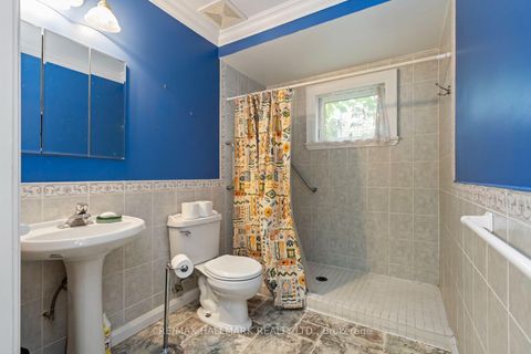 Photo 12 at 48 Chatsworth Drive, Lawrence Park South, Toronto