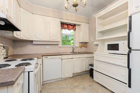 Photo 23 at 48 Chatsworth Drive, Lawrence Park South, Toronto