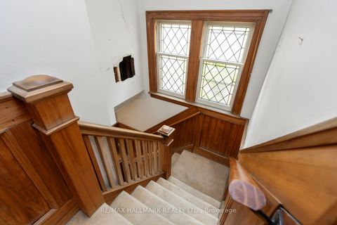 Photo 27 at 48 Chatsworth Drive, Lawrence Park South, Toronto