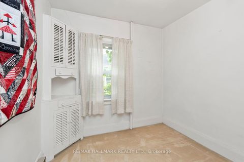 Photo 29 at 48 Chatsworth Drive, Lawrence Park South, Toronto