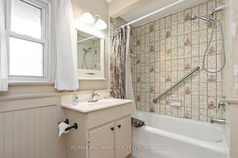 Photo 30 at 48 Chatsworth Drive, Lawrence Park South, Toronto